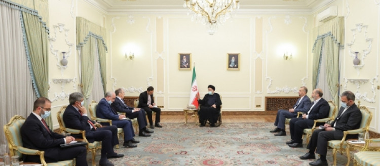 رایزنی‌های مستمر مقامات ایران و روسیه نشانه اراده جدی برای شکل دادن دوران جدیدی از همکاری راهبردی سودمند است