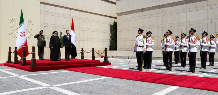 استقبال رسمی بشار اسد از رئیس جمهوری اسلامی ایران