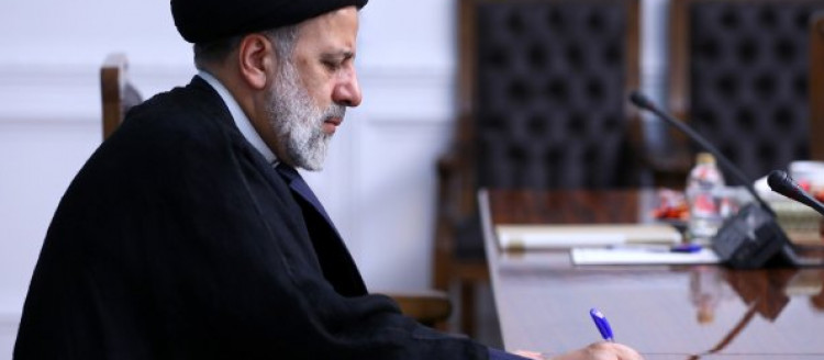 رئیس جمهور در پیامی درگذشت پدر شهیدان سرافراز مرشدی را تسلیت گفت