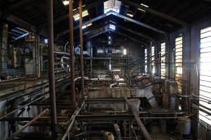 معامله واگذاری کارخانه قند یاسوج ابطال، کارخانه از شخصی که با ثمن بخس آن را دریافت کرده بود پس گرفته و پلمب کارخانه نیز شکسته شد