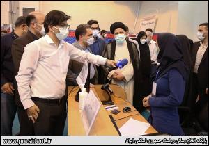 بازدید سرزده رییس جمهور از بخش کرونای بیمارستان امام خمینی و یکی از مراکز تزریق واکسن کرونا