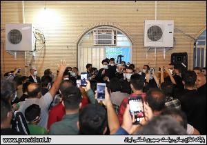 حضور سرزده رئیس جمهور در محله منبع آب اهواز