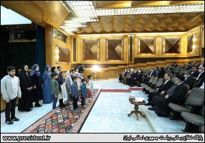 تصاویر دیدار ایرانیان مقیم ترکمنستان با رئیس جمهور