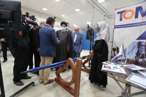 تصاویر بازدید رئیس جمهور از نمایشگاه دستاوردهای فناورانه دانشگاه صنعتی شریف