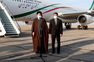 تصاویر ورود رئیس‌ جمهور به استان یزد