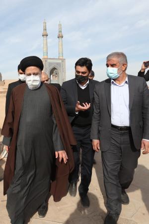 تصاویر بازدید دکتر رئیسی از بافت تاریخی یزد