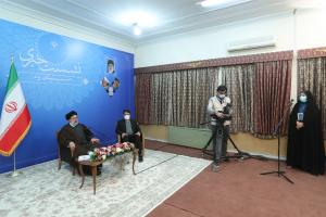 تصاویررئیس جمهور در نشست خبری استان یزد