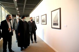 تصاویر بازدید رئیس جمهور از نمایشگاه « آینه در آینه »