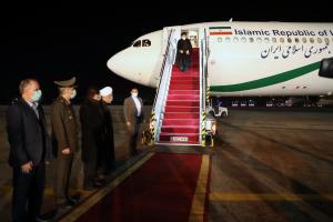 تصاویر بازگشت رییس جمهور از سفر قطر