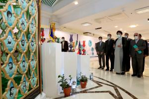 تصاویر بازدید از نمایشگاه خدمات و دستاوردهای کمیته امداد امام خمینی (ره)
