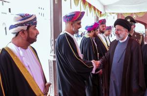 تصاویر مراسم استقبال رسمی سلطان عمان از آیت الله رئیسی در قصر العلم