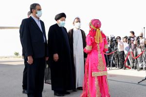 تصاویر ورود رئیس جمهور به استان چهارمحال و بختیاری