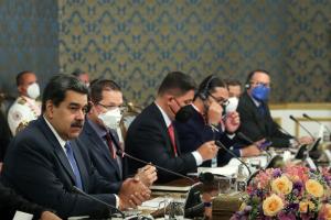 تصاویر نشست هیئت های عالیرتبه ایران و ونزوئلا