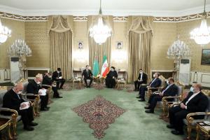 تصاویر دیدار و گفتگوی دوجانبه روسای جمهور ایران و ترکمنستان