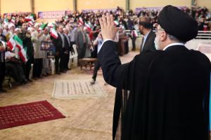 تصاویر دیدار رئیس جمهور با اقشار مختلف مردم خراسان شمالی