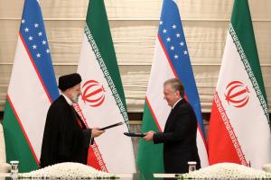تصاویر امضای ۱۷ سند همکاری و یک بیانیه مشترک میان مقامات ایران و ازبکستان