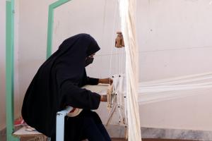 تصاویر بازدید از کارگاه های توانمندسازی زنان سرپرست خانوار و دیدار با گروه های جهادی