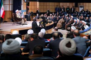 تصاویر سخنرانی در بیست و نهمین اجلاس سراسری نماز