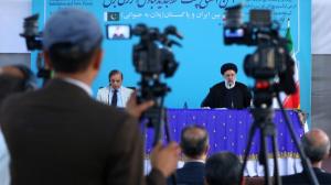 تصاویر افتتاح پست و خط تبادل برق میان ایران و پاکستان