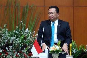 تصاویر دیدار با رئیس مجلس مشورتی خلق اندونزی