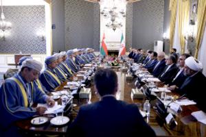 تصاویر نشست هیئت های عالیرتبه ایران و عمان