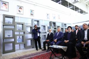 تصاویر بازدید از نمایشگاه محصولات دانش بنیان و فناورانه ایرانی