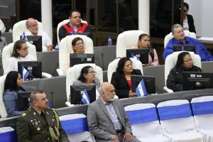 تصاویر سخنرانی در جمع نمایندگان مجلس ملی نیکاراگوئه