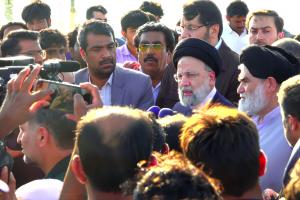 گزارش تصویری از حضور رئیس جمهور در مناطق سیل‌زده سیستان و بلوچستان